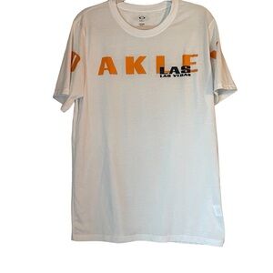 Men’s Oakley White Las Vegas Top XL